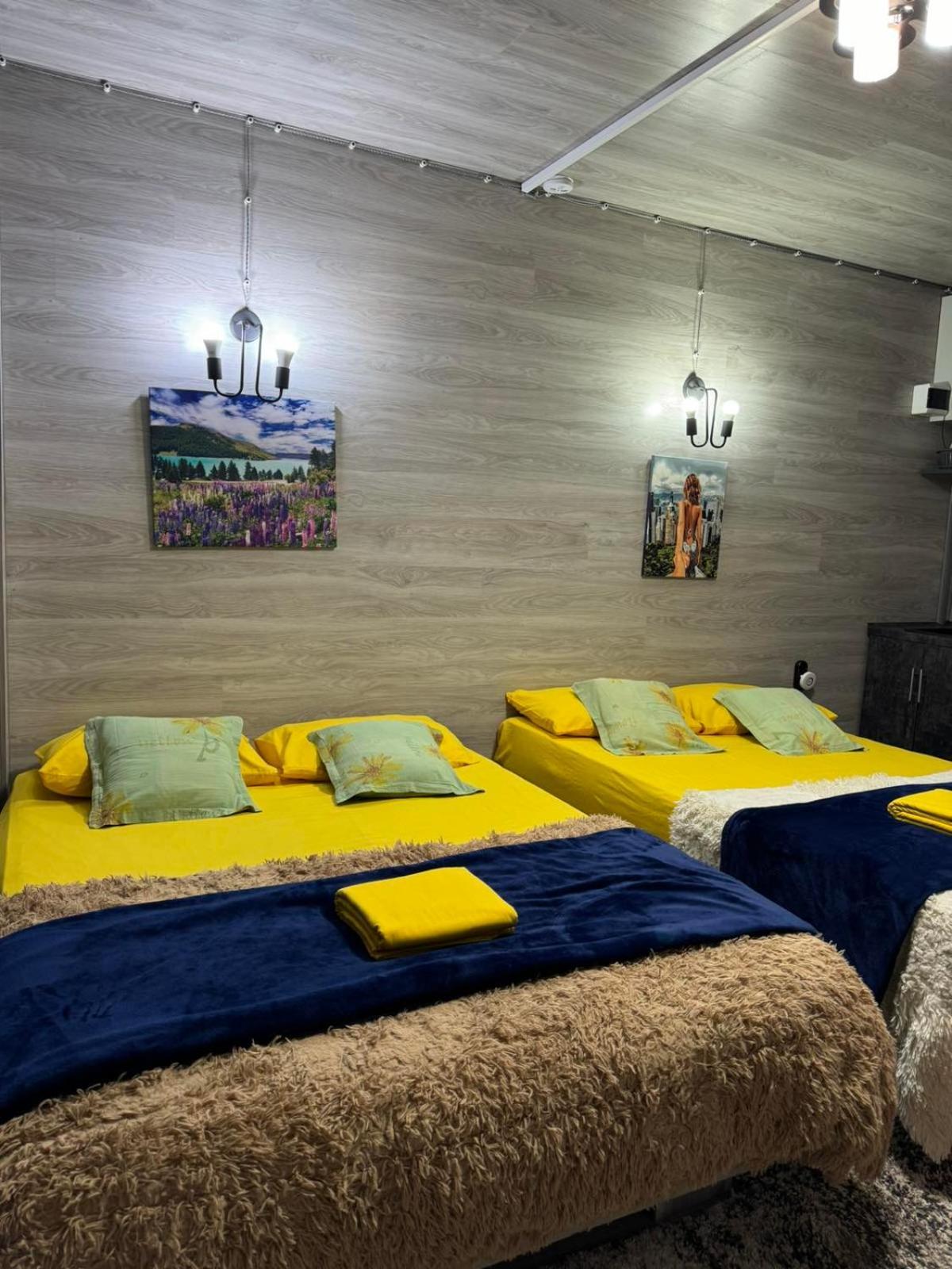 Luxury Apartament In Chişinău Esterno foto